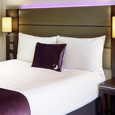 Premier Inn Leeds Headingley Exteriör bild