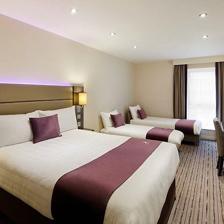 Premier Inn Leeds Headingley Exteriör bild