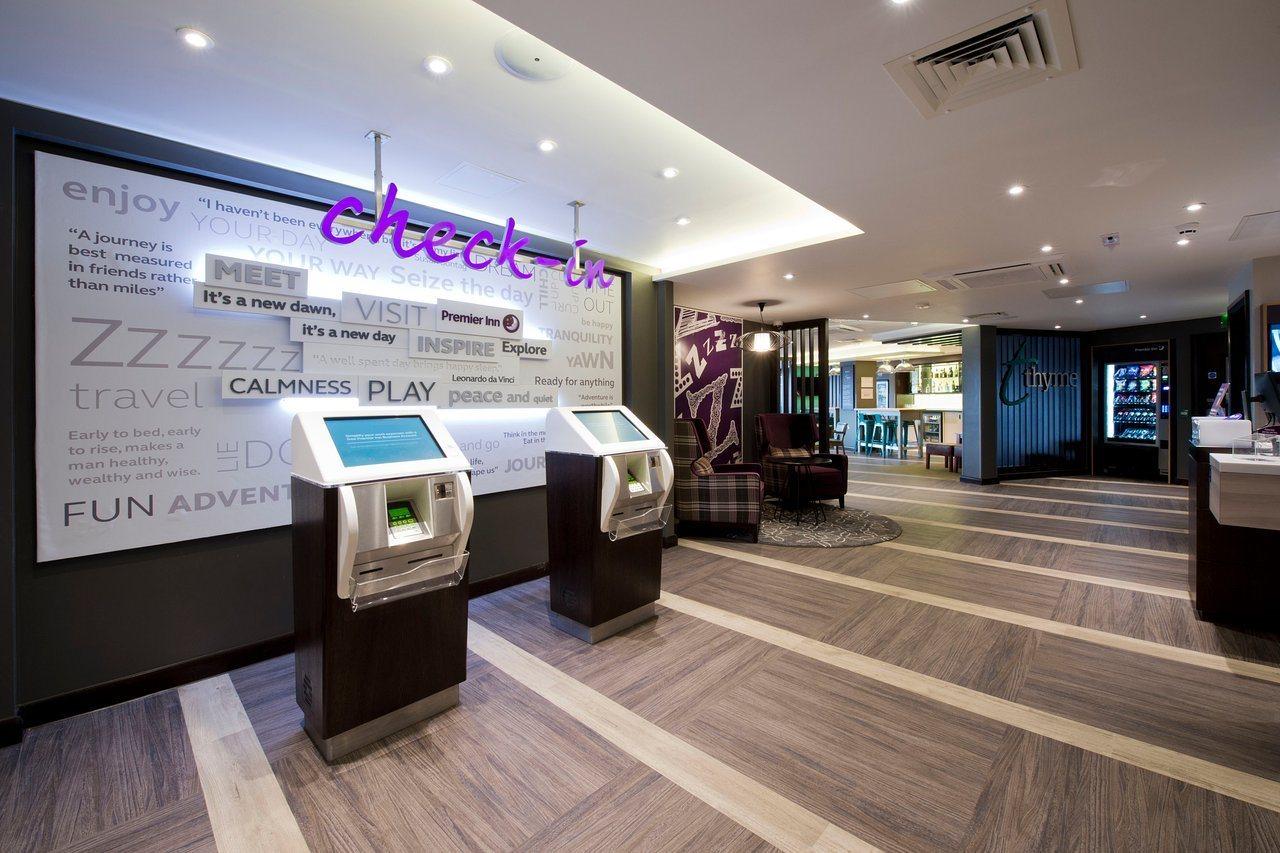 Premier Inn Leeds Headingley Exteriör bild