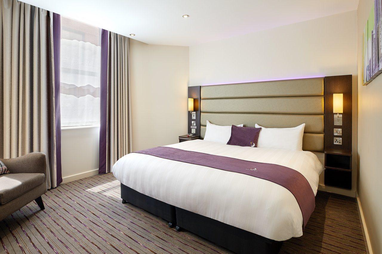 Premier Inn Leeds Headingley Exteriör bild